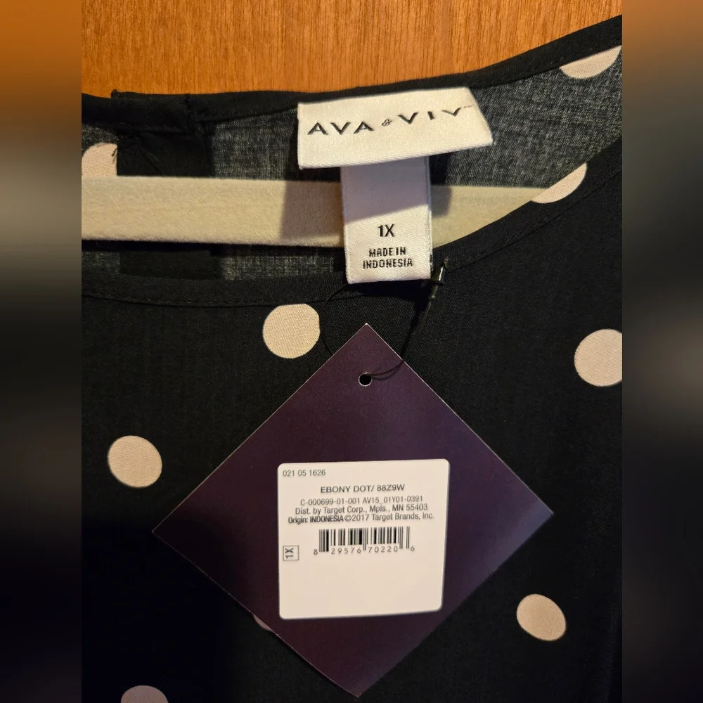 NWT Ava & Viv Polka Dot Top Size 1X - Picture 4 of 6